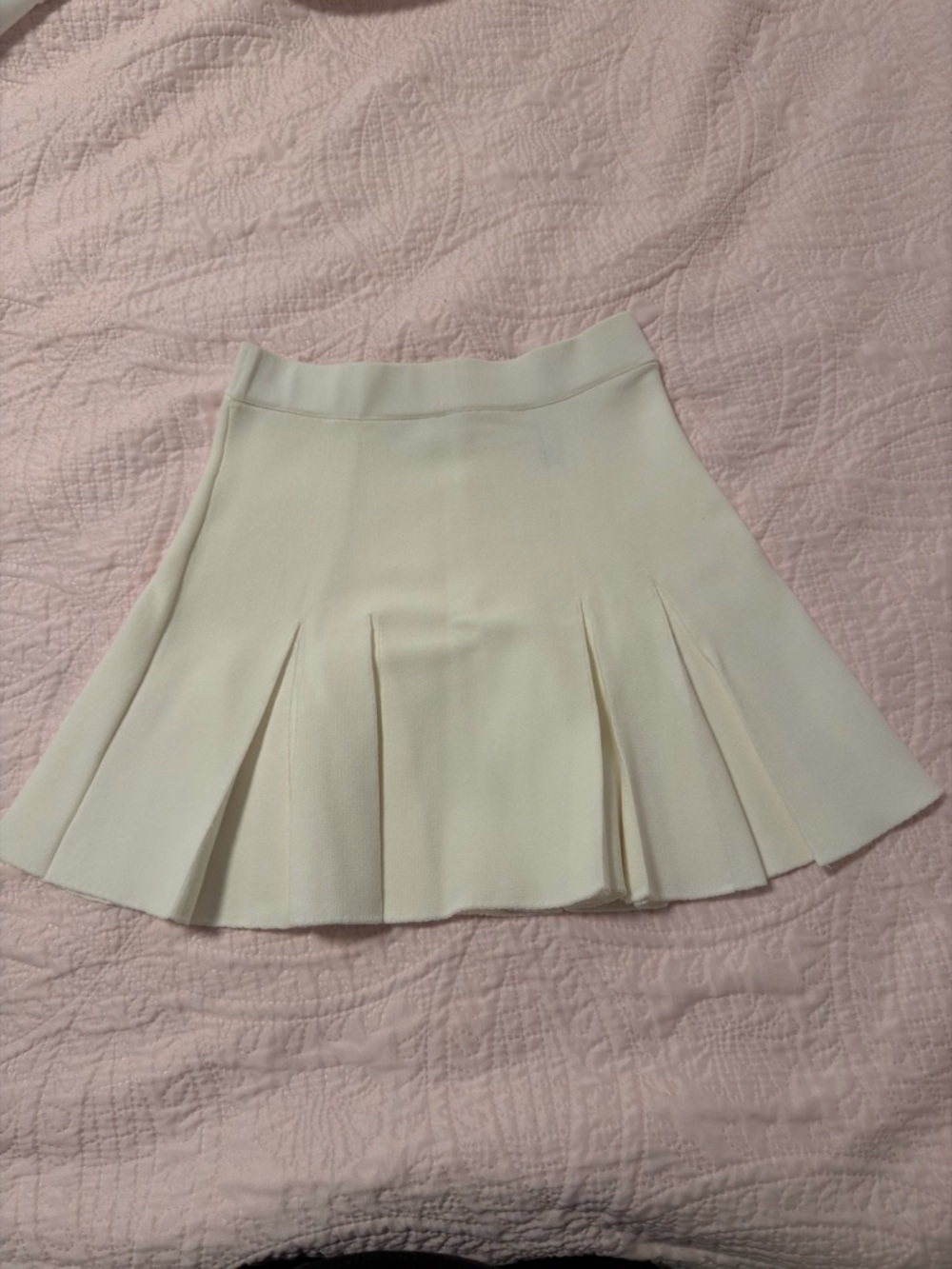 Zara White Pleated A-Line Mini Skirt
